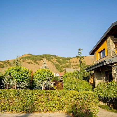 Casa Gace Hotel Корча Екстериор снимка