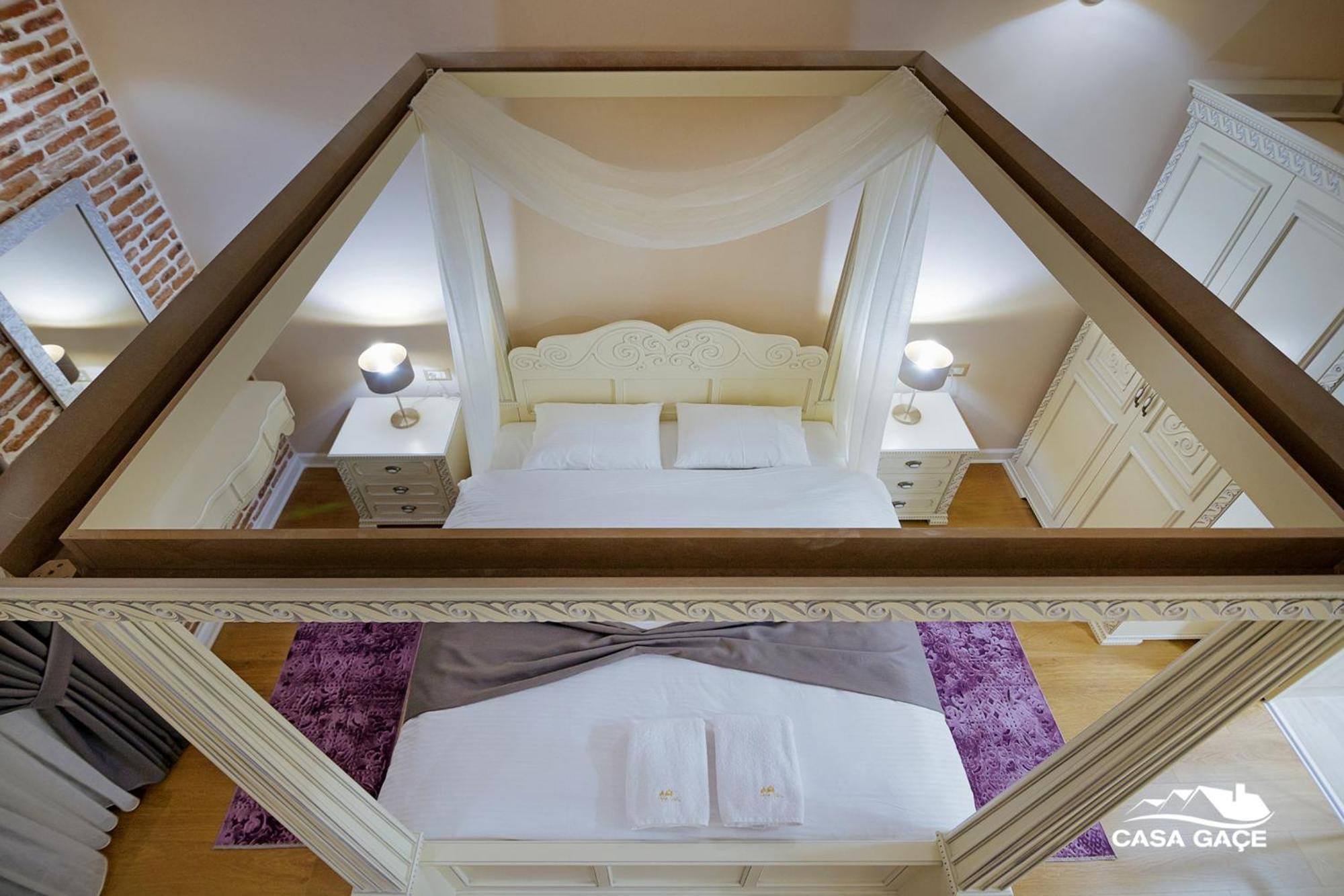 Casa Gace Hotel Корча Екстериор снимка