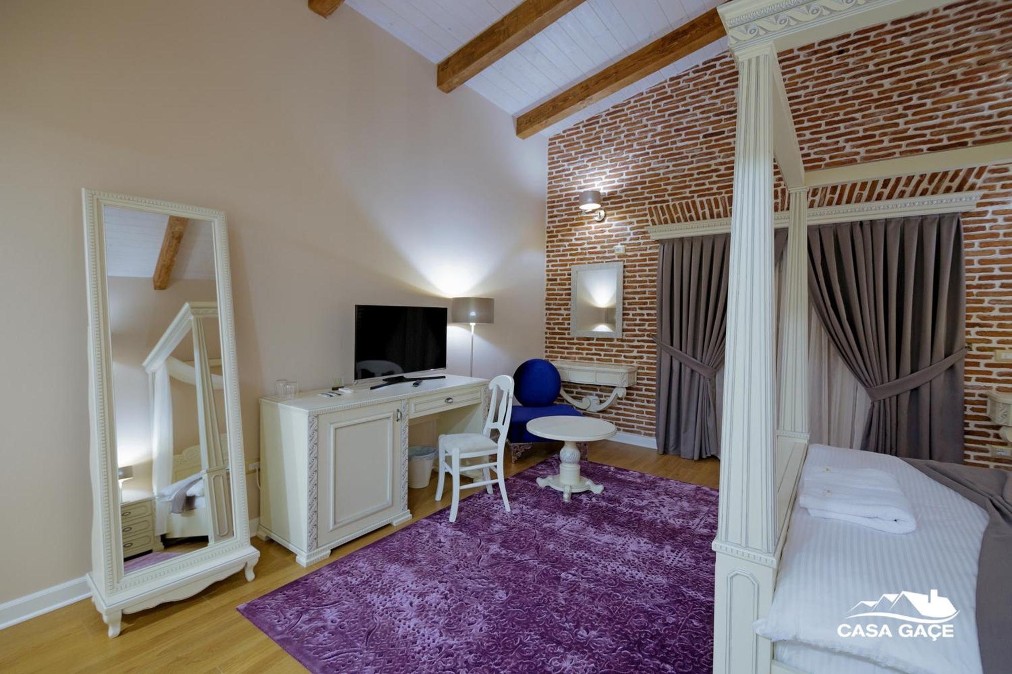 Casa Gace Hotel Корча Екстериор снимка