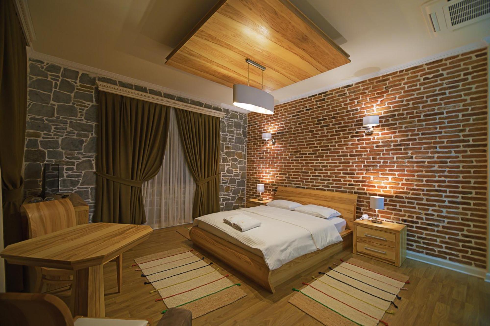 Casa Gace Hotel Корча Екстериор снимка