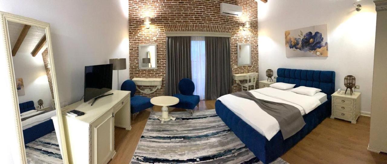 Casa Gace Hotel Корча Екстериор снимка
