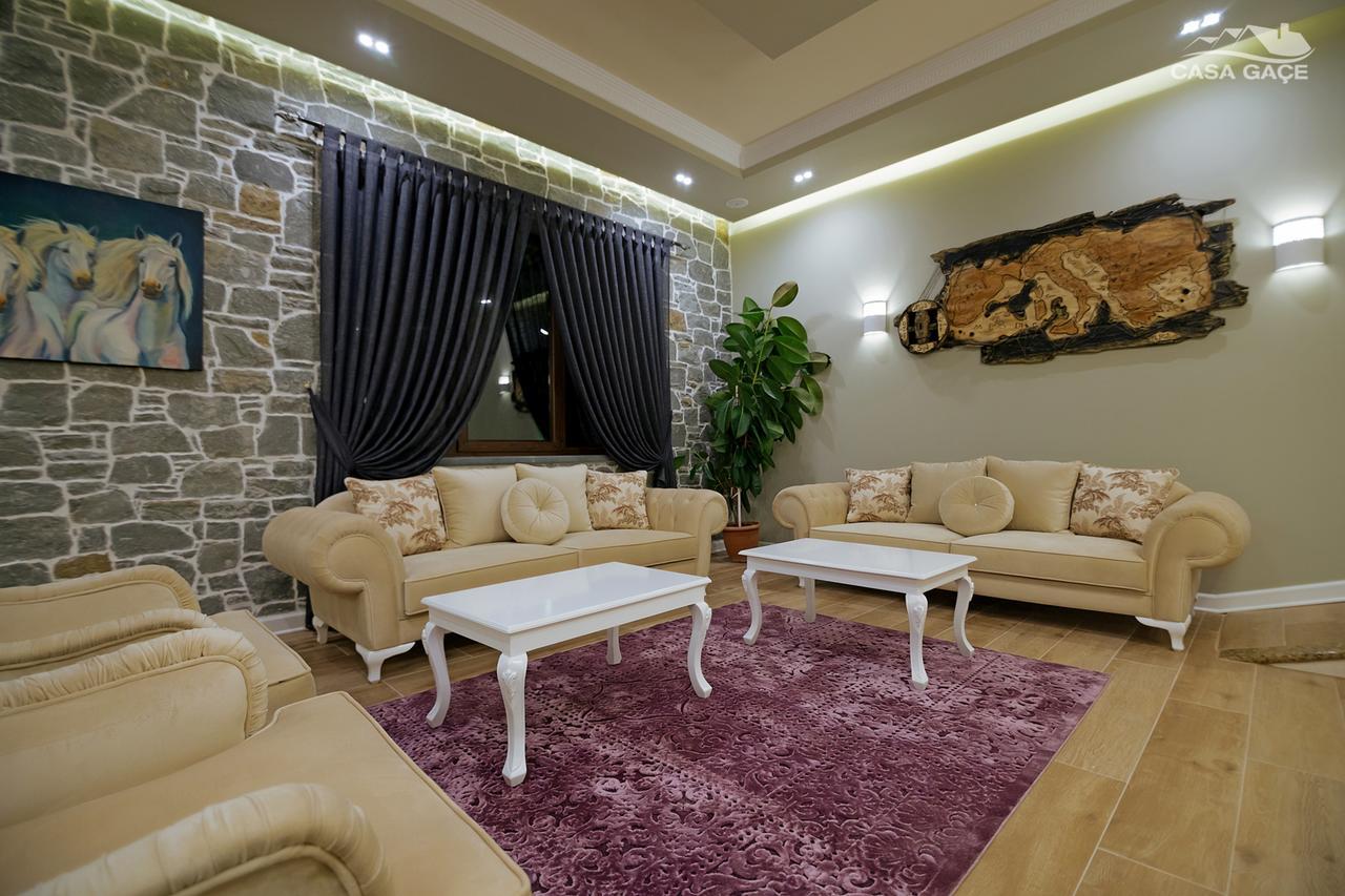 Casa Gace Hotel Корча Екстериор снимка
