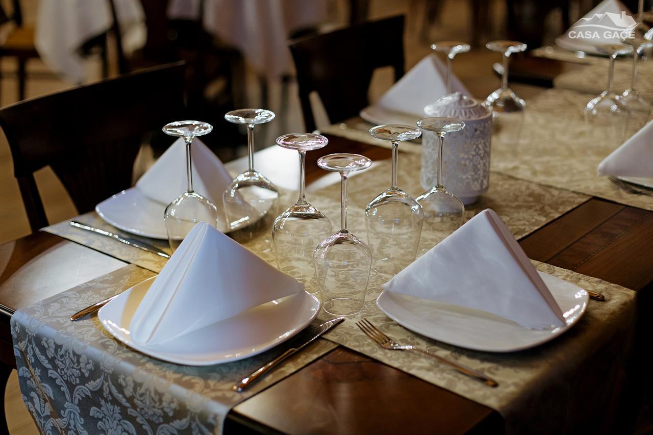 Casa Gace Hotel Корча Екстериор снимка