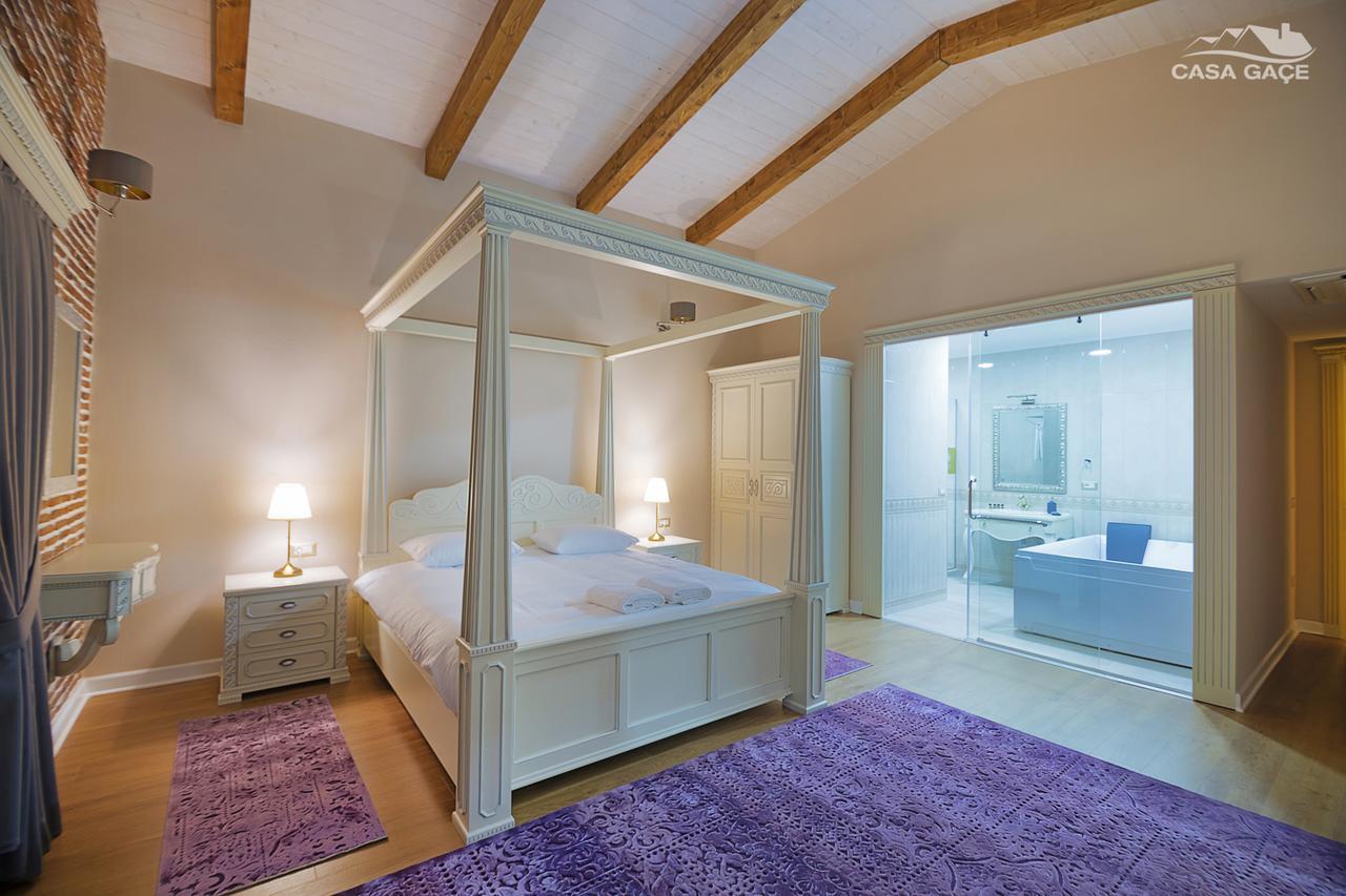 Casa Gace Hotel Корча Екстериор снимка