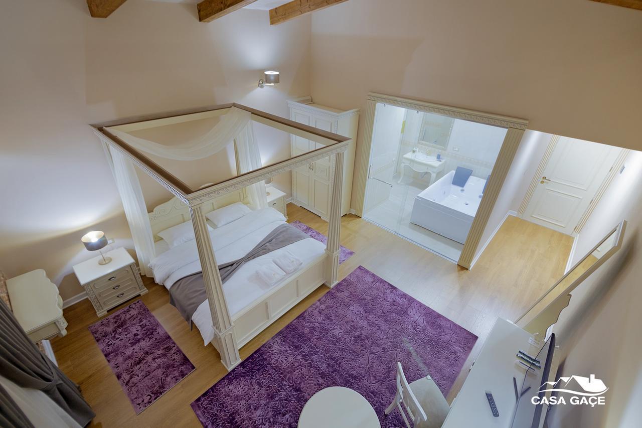Casa Gace Hotel Корча Екстериор снимка