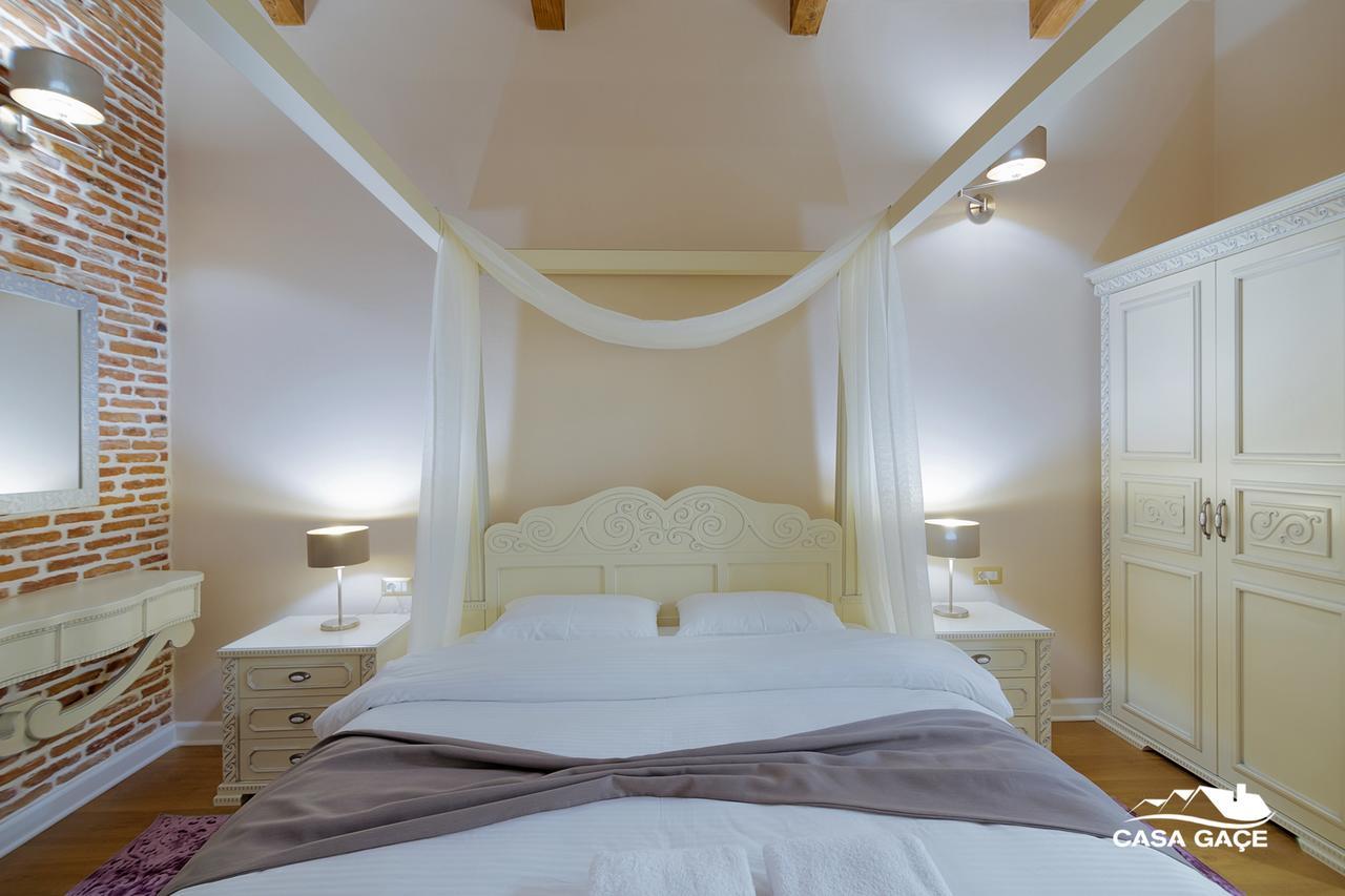 Casa Gace Hotel Корча Екстериор снимка