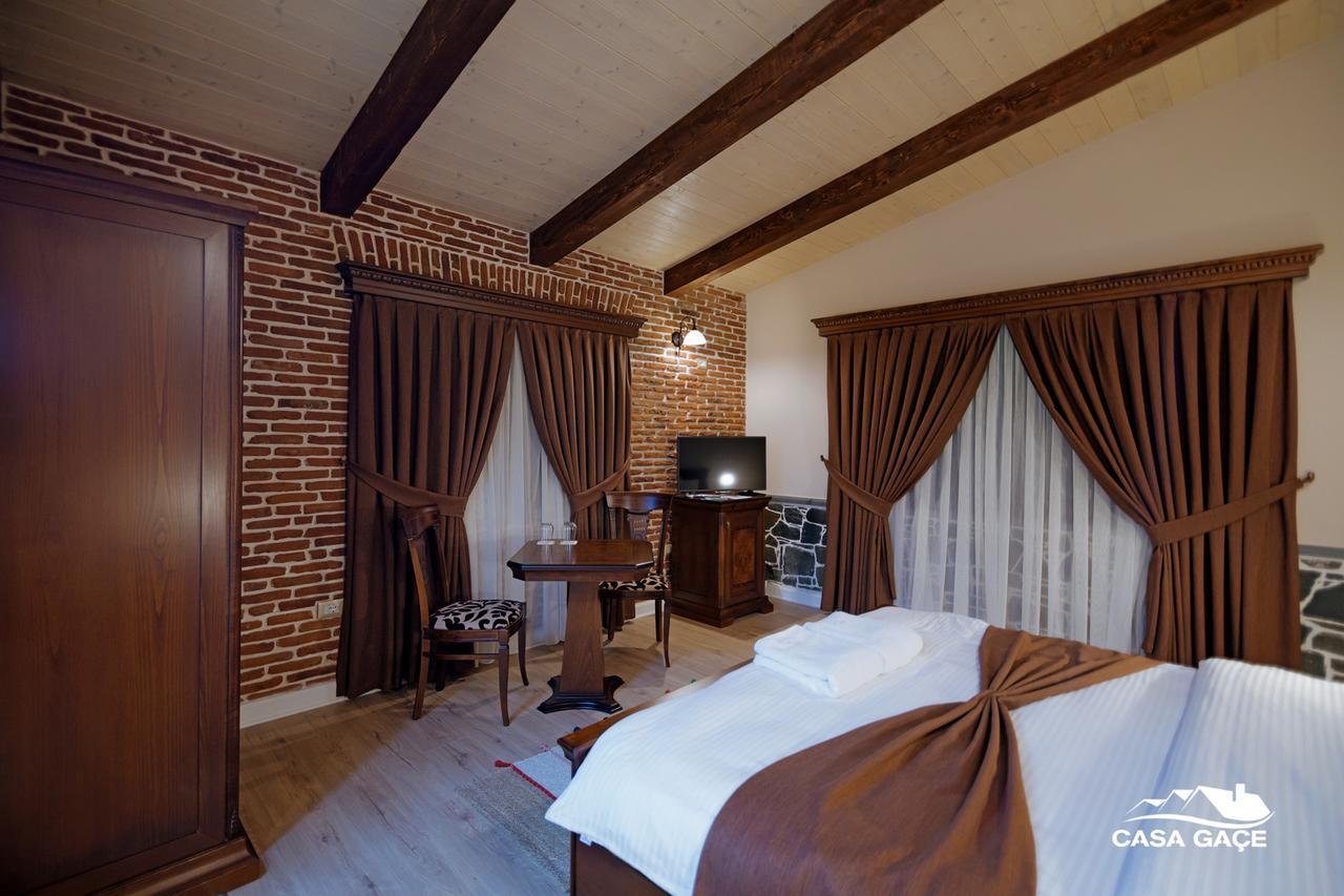 Casa Gace Hotel Корча Екстериор снимка